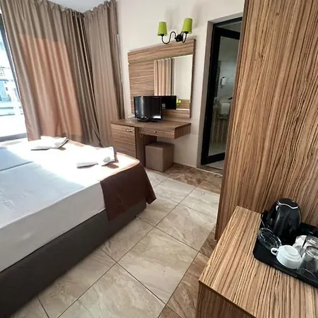 Hotel Seabreaze 3*